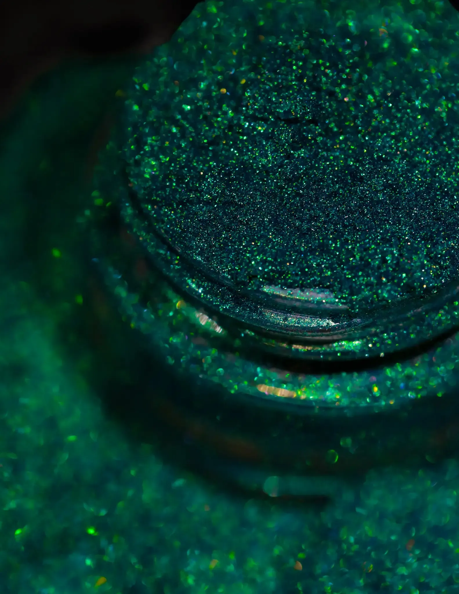 #16 Green Eyeshadow Glitter