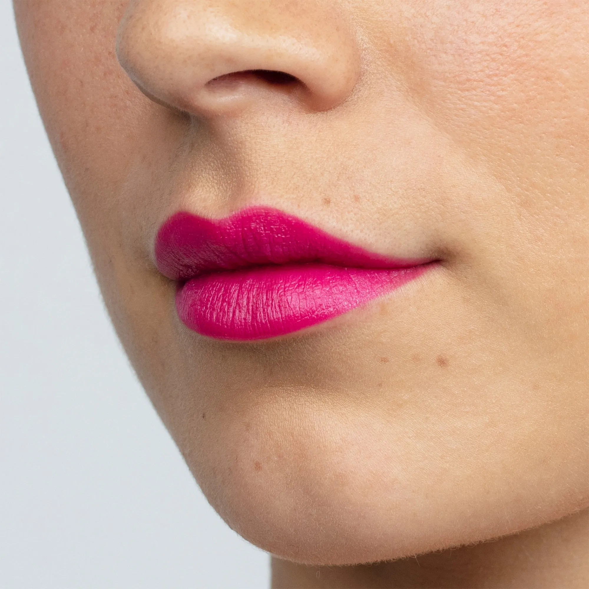 Dragon Fruit Pink Moisture-Boost Natural Lipstick 4g