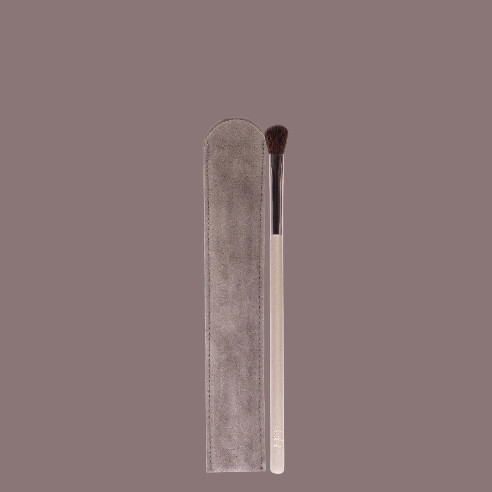 Eyeshadow Brush - BR05 by Delilah for Women - 1 Pc Brush