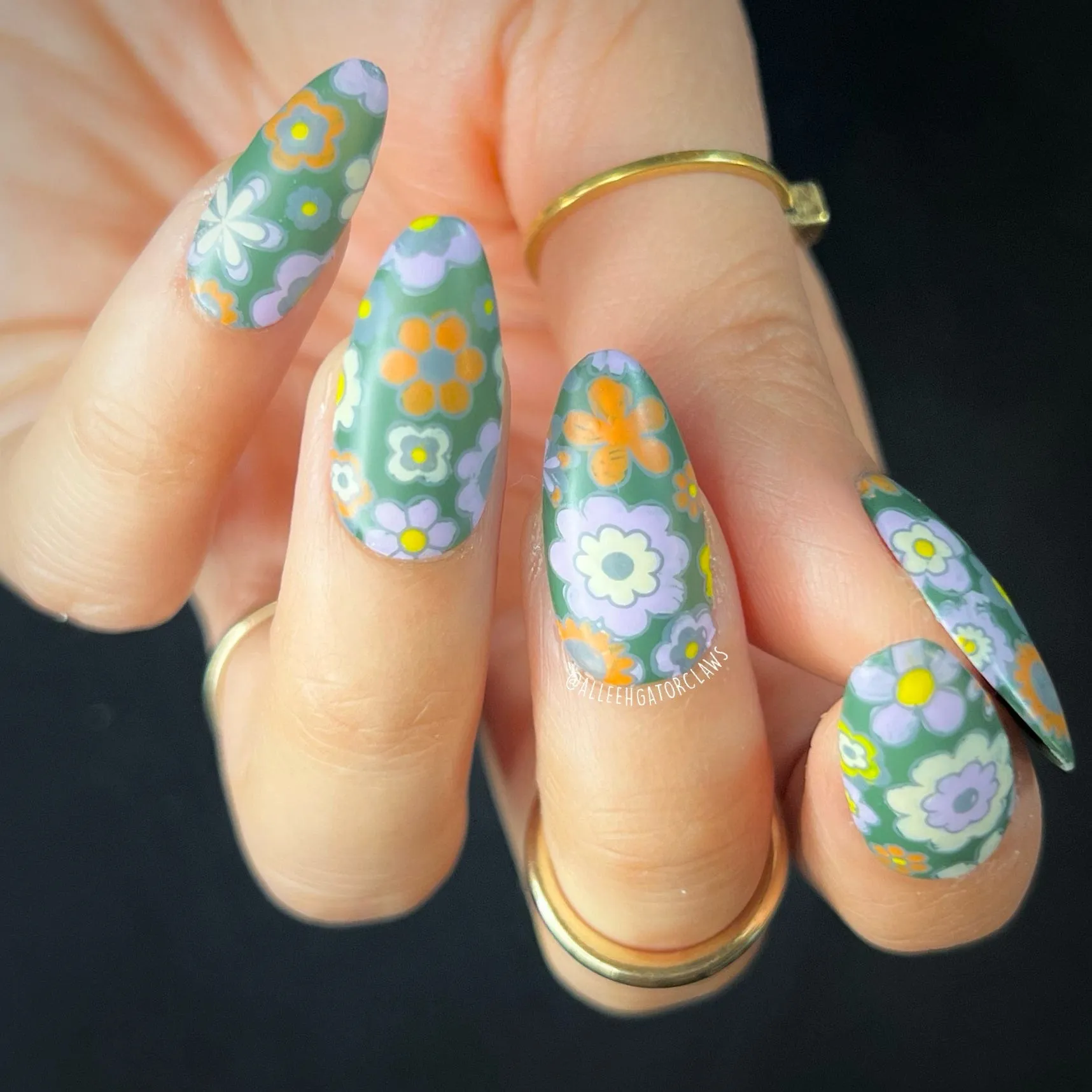 Floral Fever (M332) - Nail Stamping Plate
