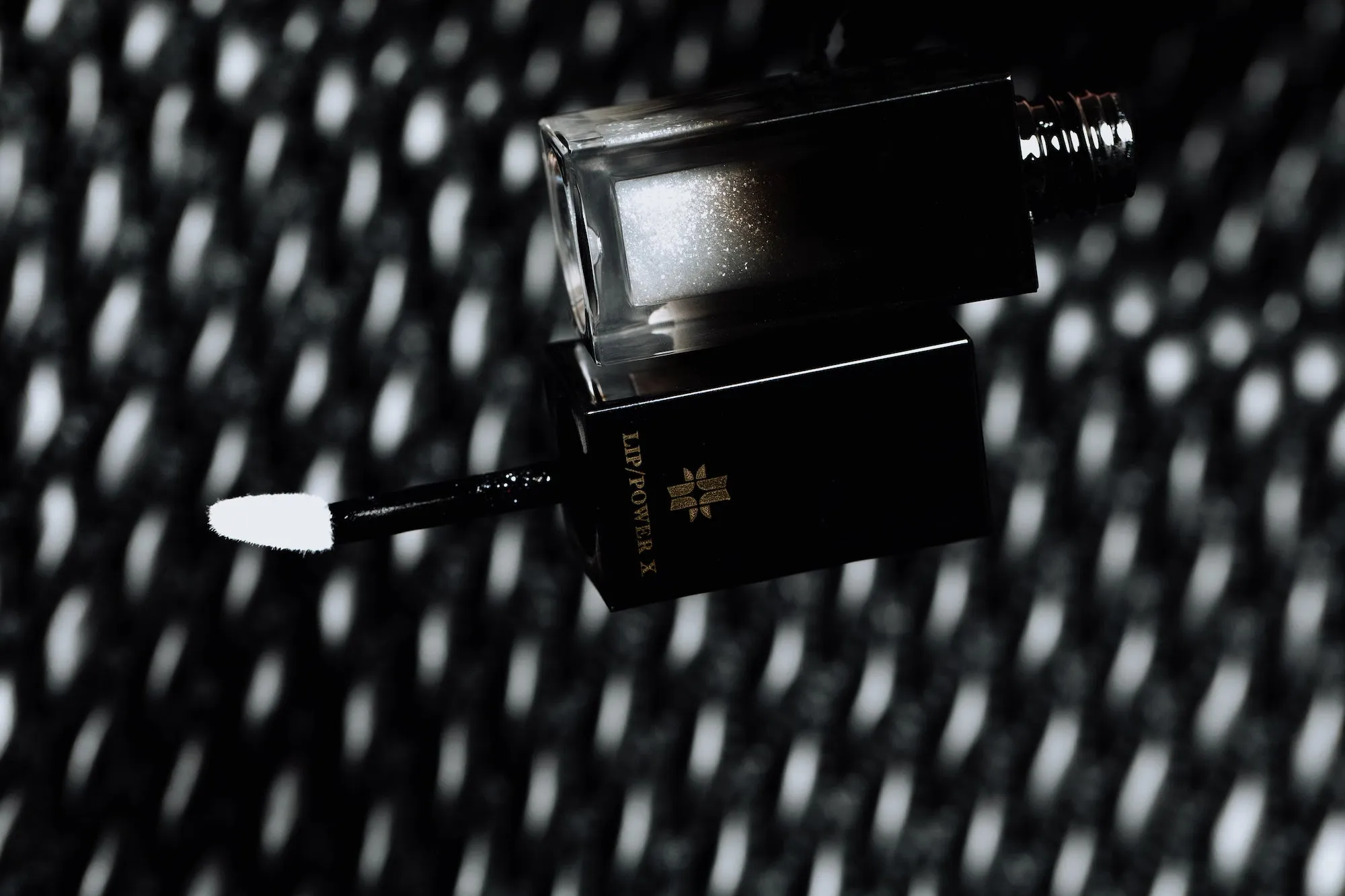 LIP/POWER X - The Glittering Lip Gloss