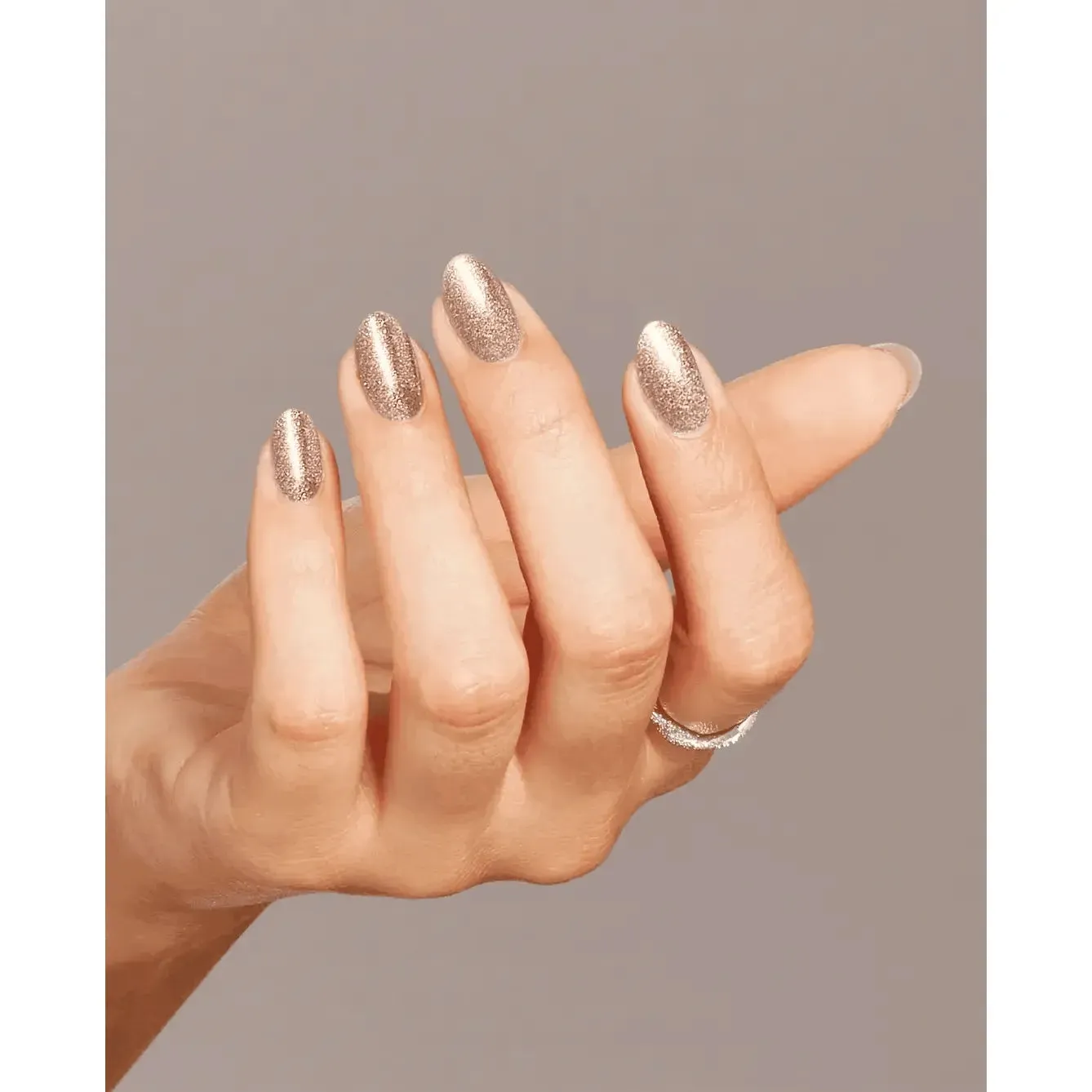 OPI Nail Lacquers - Metallic Composition #LA01