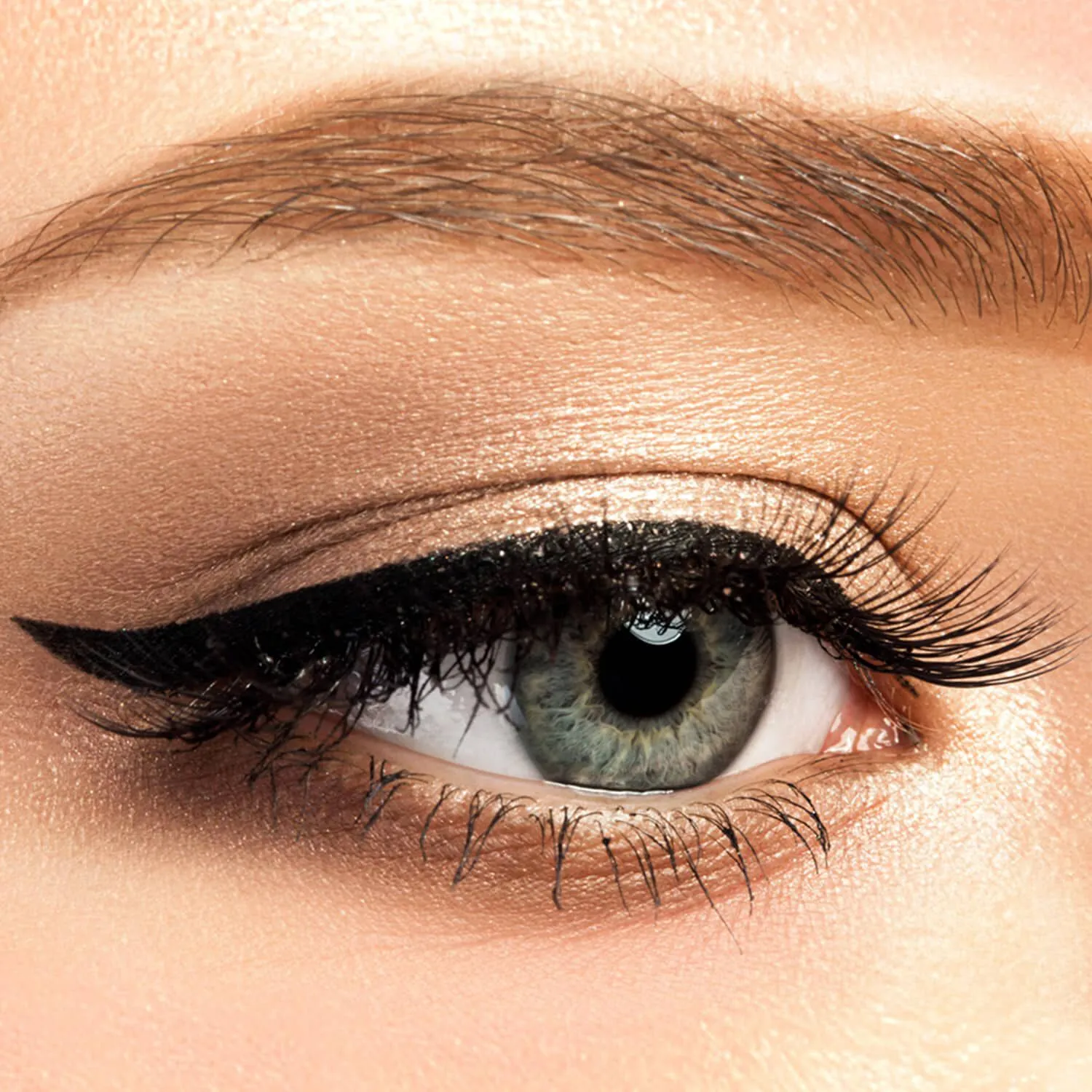 Persuasion Eyeliner
