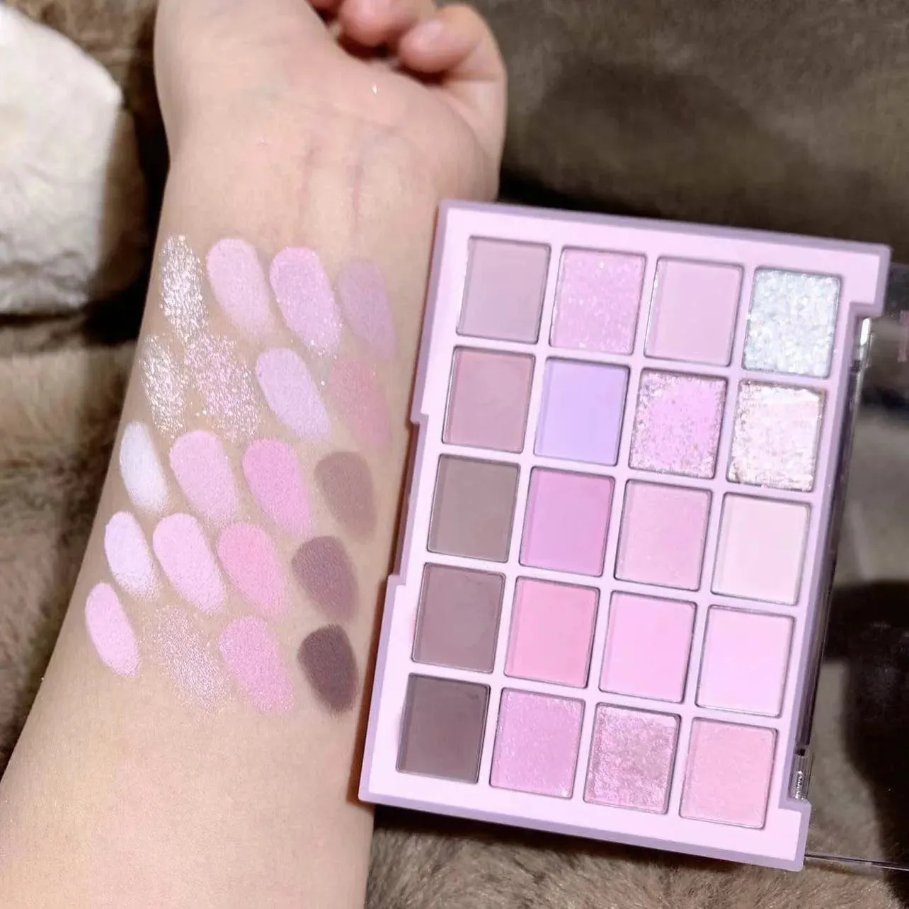 Yeknu 20 Colors Matte Glitter Eyeshadow Palette Korean Makeup Pearly Eye Shadow Waterproof Acrylic Shadow Palettes Women Cosmetics